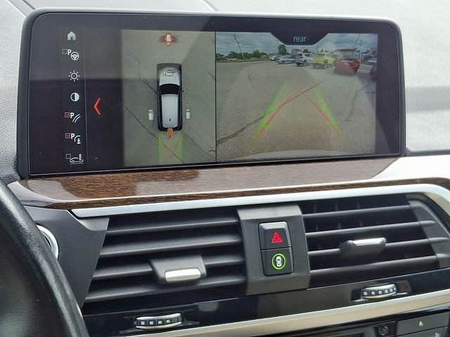 Used 2018 White BMW xDrive30i image 24