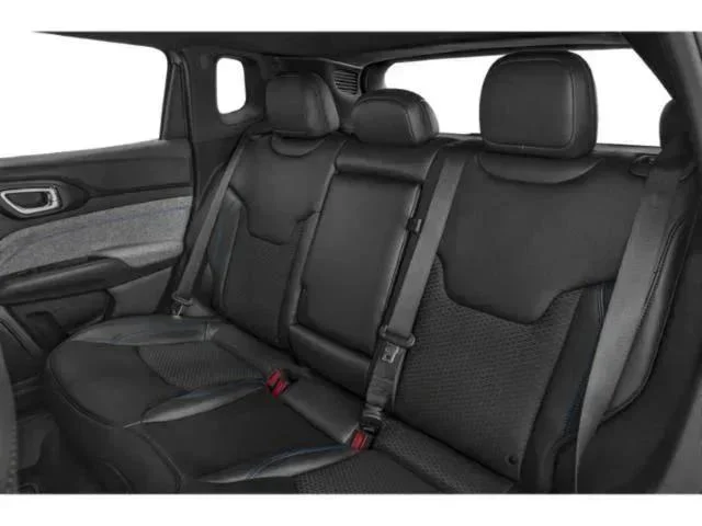 Used 2024 Red Hot Pearlcoat Jeep Limited image 13