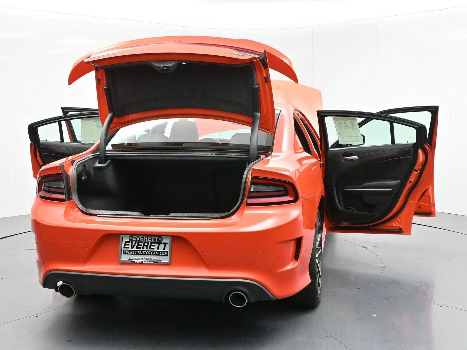 Used 2021 Go Mango Dodge R/T image 36