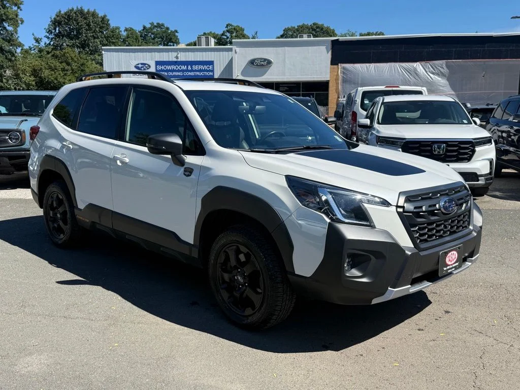 Used 2024 Crystal White Pearl Subaru Wilderness image 4
