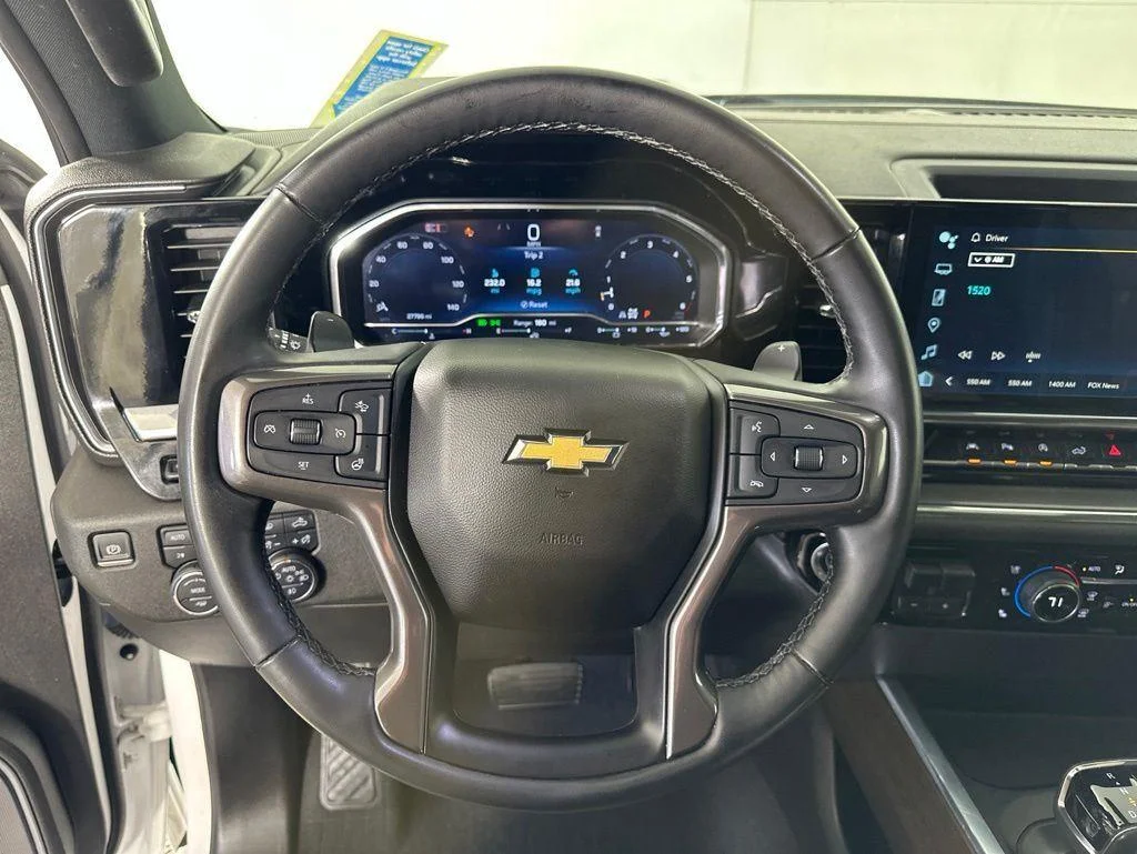 Used 2024 Pearl Chevrolet High Country image 2