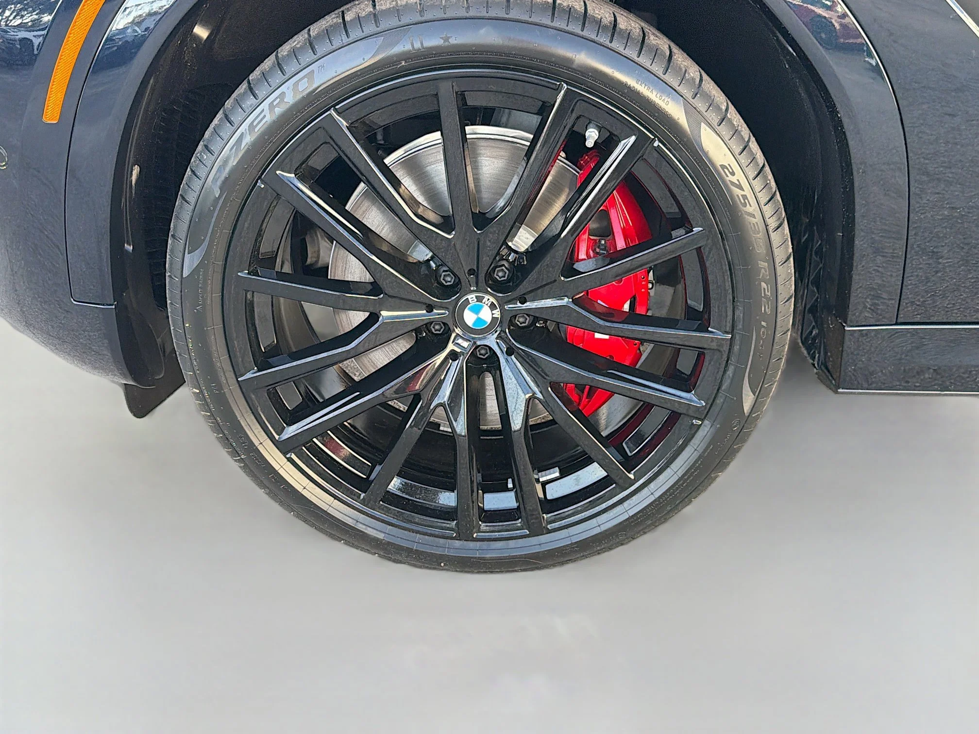 New 2027 Carbon Black Metallic BMW M60i image 42