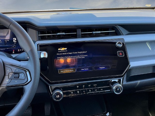 2027 Chevrolet Bolt LT - Photo 6
