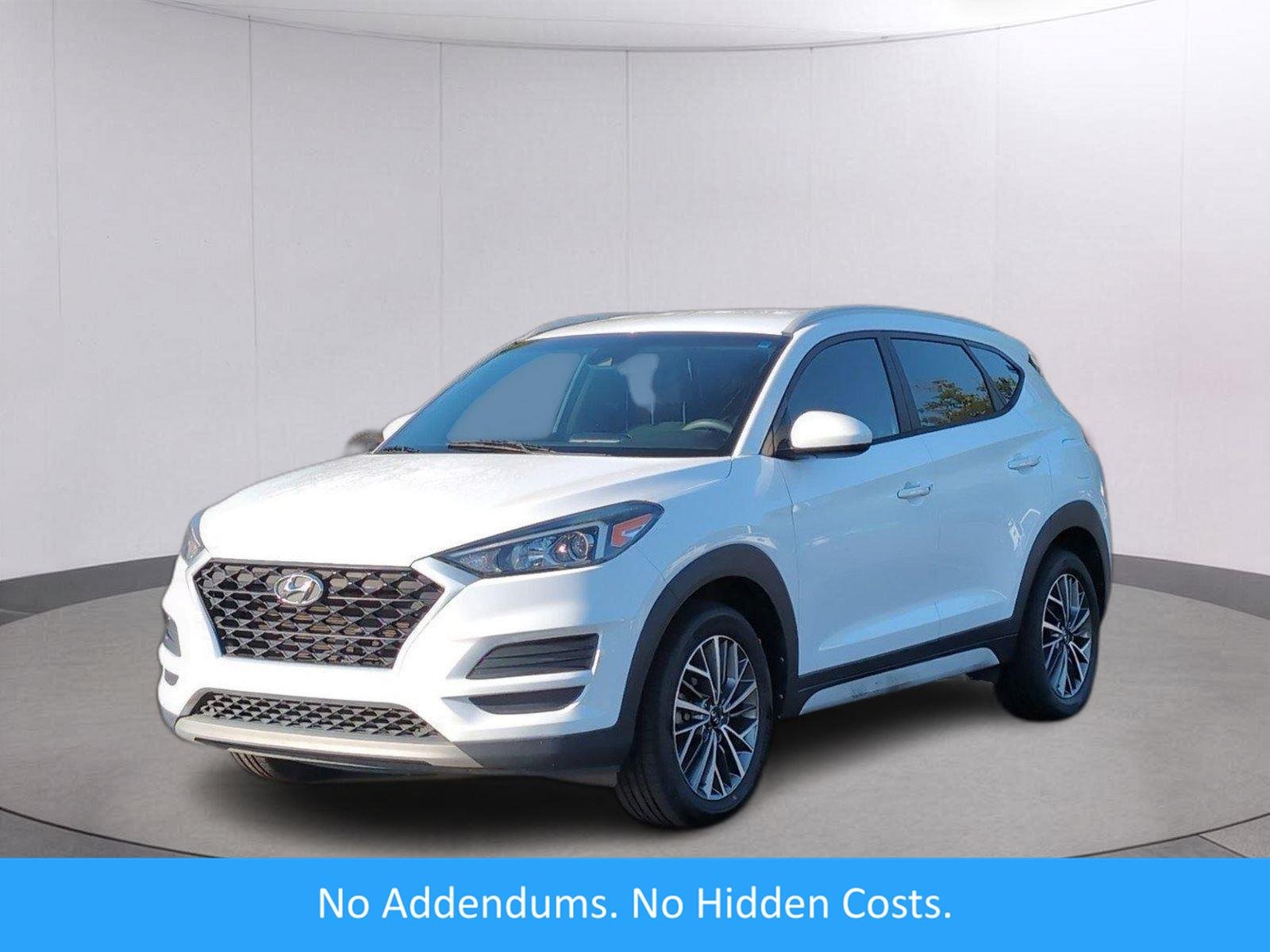 Used 2021 White Cream Hyundai SEL image 1