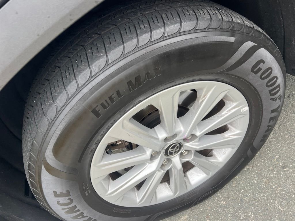 Used 2025 Black Toyota XLE image 5