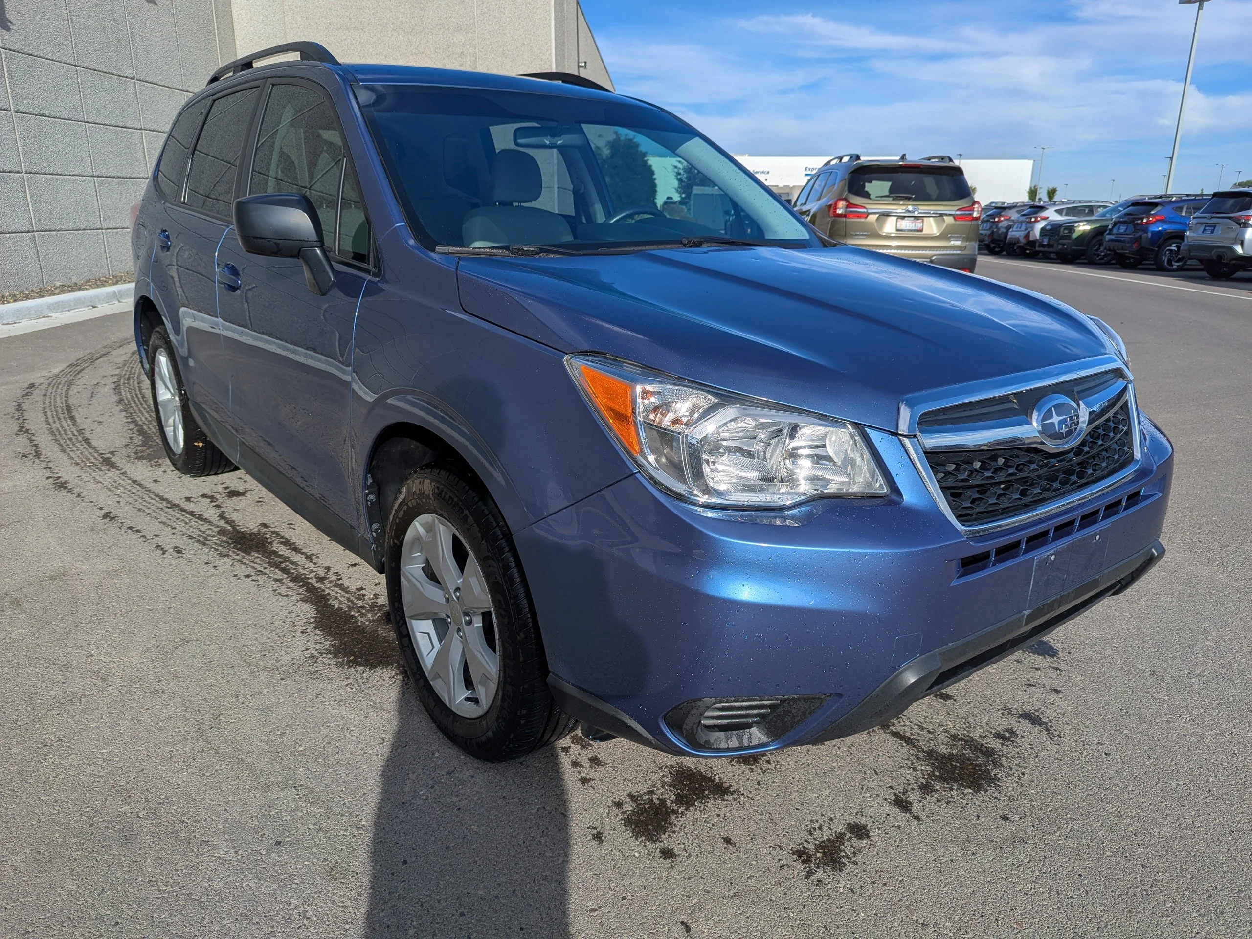 Used 2016 Quartz Blue Pearl Subaru 2.5i image 3