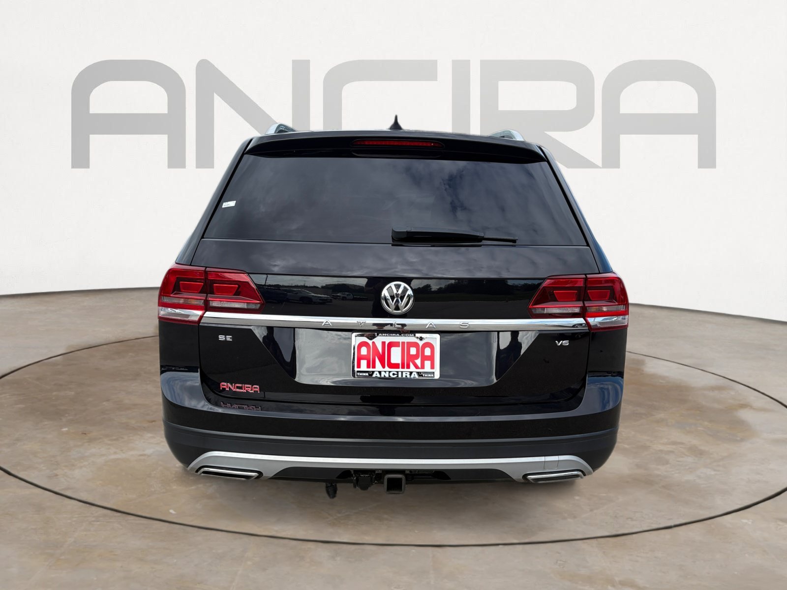 Used 2019 Deep Black Pearl Volkswagen 3.6L V6 SE w/Technology image 9