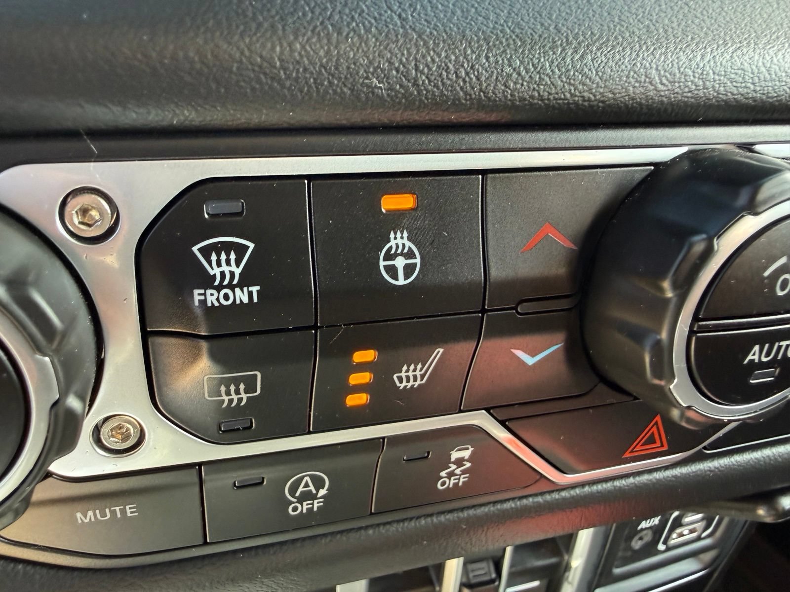 2025 Jeep Wrangler 4-Door Rubicon - Photo 24