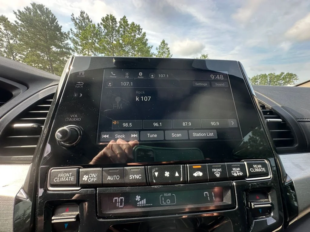 Used 2019 White Honda EX-L image 21