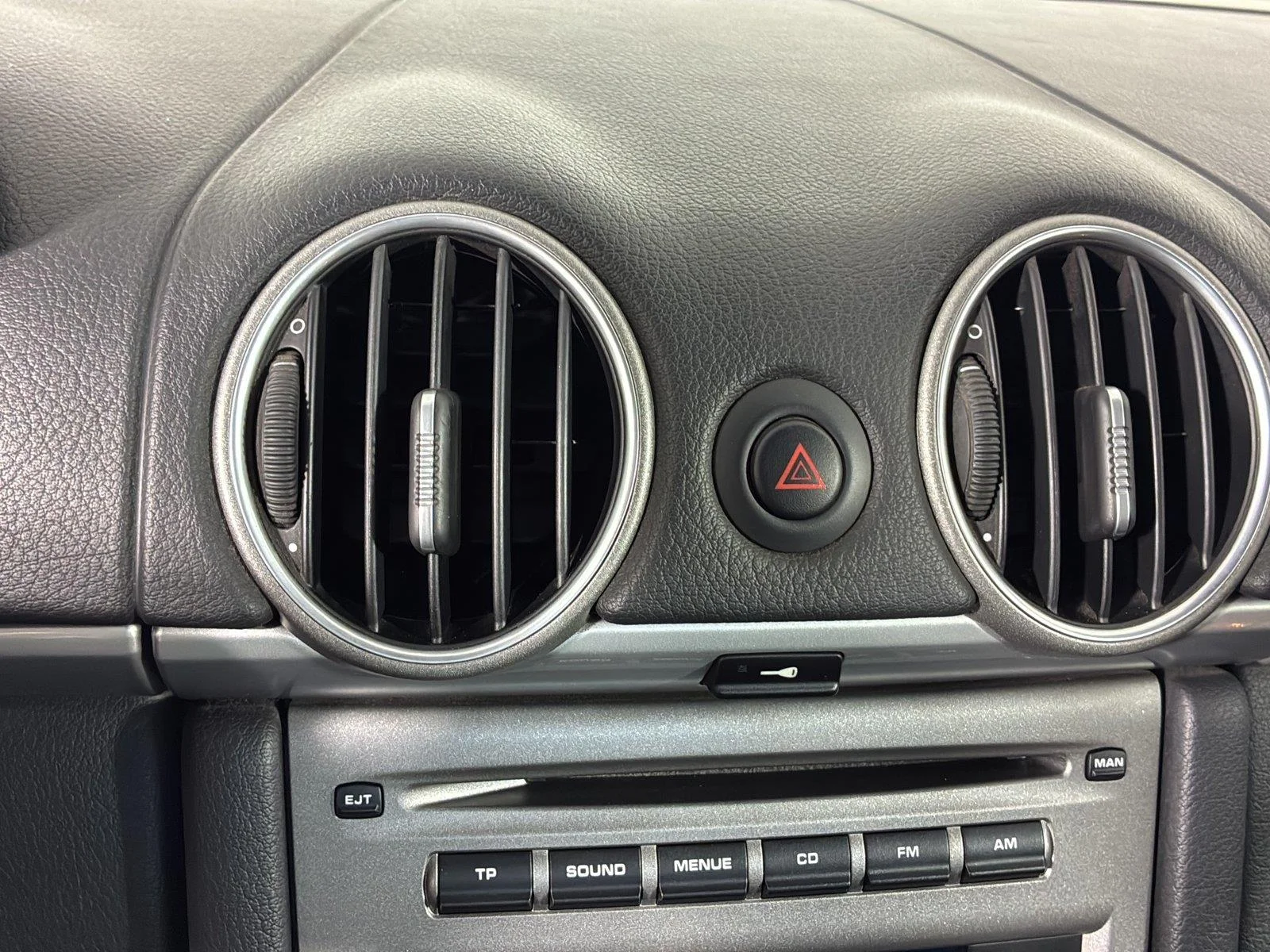 Used 2006  Porsche S image 24