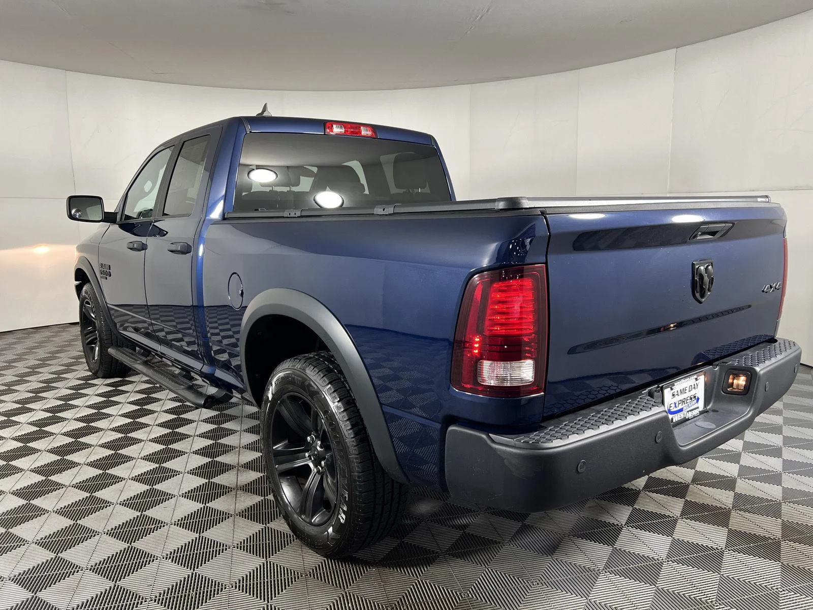 Used 2021 Patriot Blue Pearlcoat Ram Warlock image 28