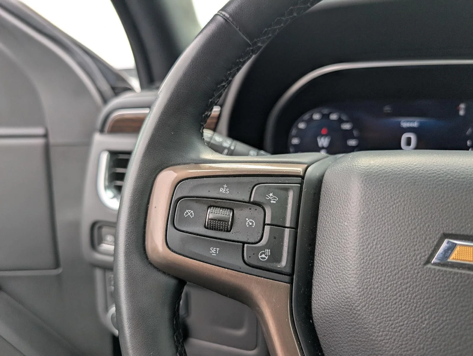 Used 2023 BLACK Chevrolet High Country image 13