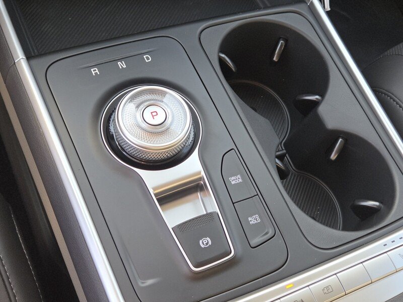New 2026 Snow White Pearl Kia LXS image 15