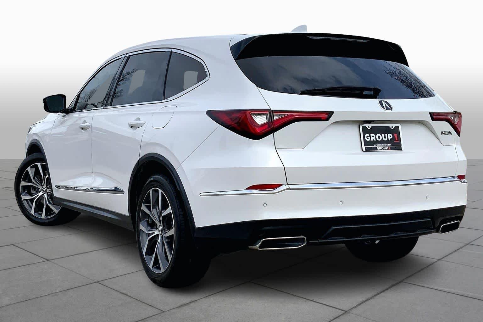 Used 2024 Platinum White Pearl Acura w/Technology Package image 15