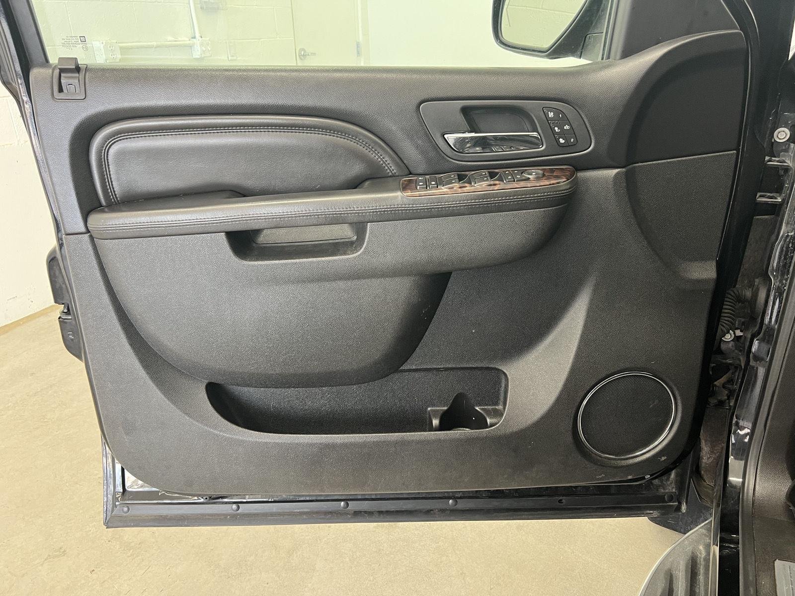 2011 GMC Yukon Denali - Photo 11