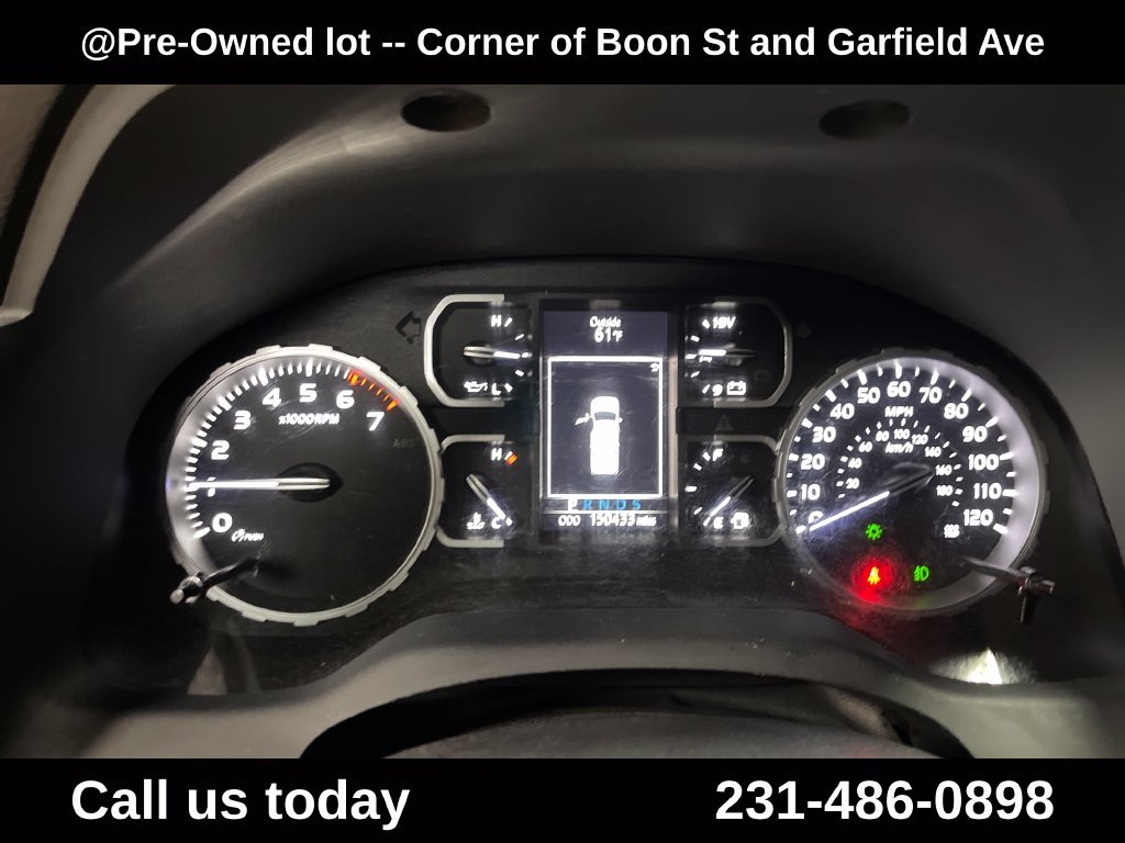Used 2021 White Toyota SR5 image 20