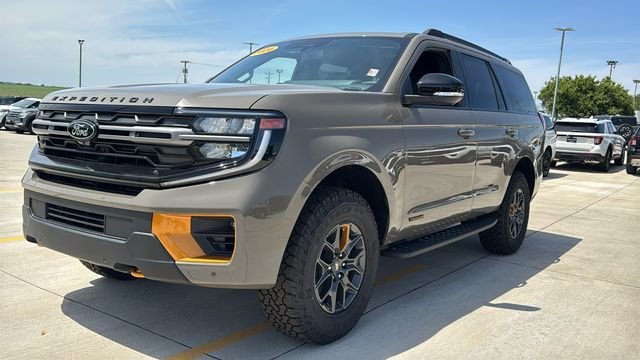 New 2026 Marsh Gray Ford Tremor® image 5