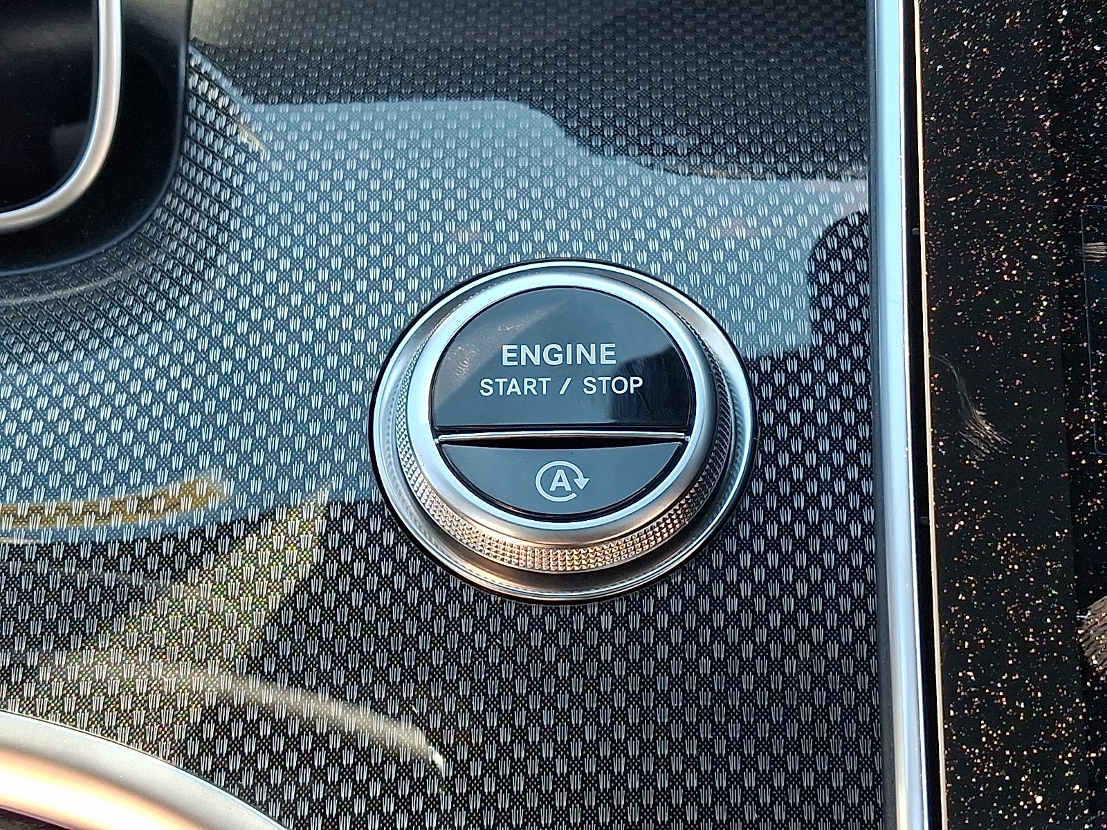 New 2026 Graphite Grey Metallic Mercedes-Benz C 300 image 18