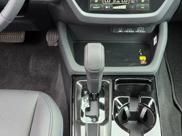 New 2026 AUTUMN GREEN METALLIC Subaru Limited Hybrid image 13