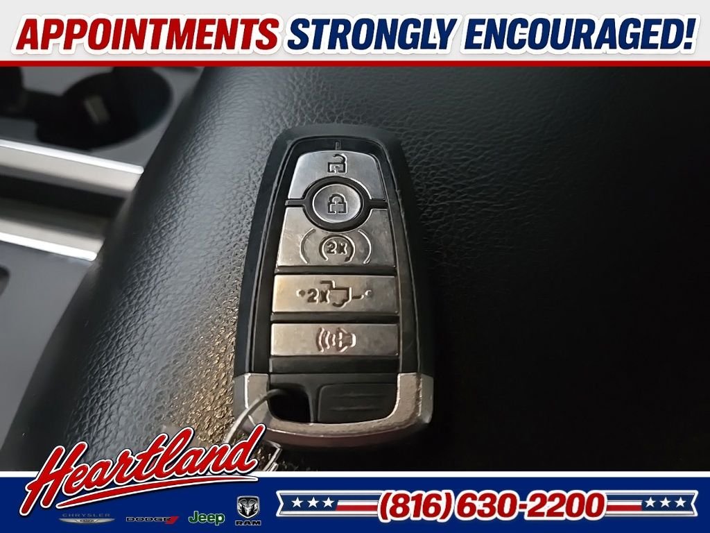 Used 2018 Black Ford Lariat image 107