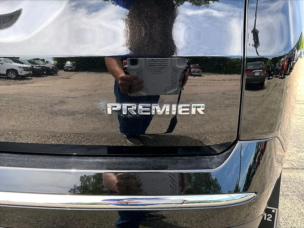 Used 2023 Black Chevrolet Premier image 28