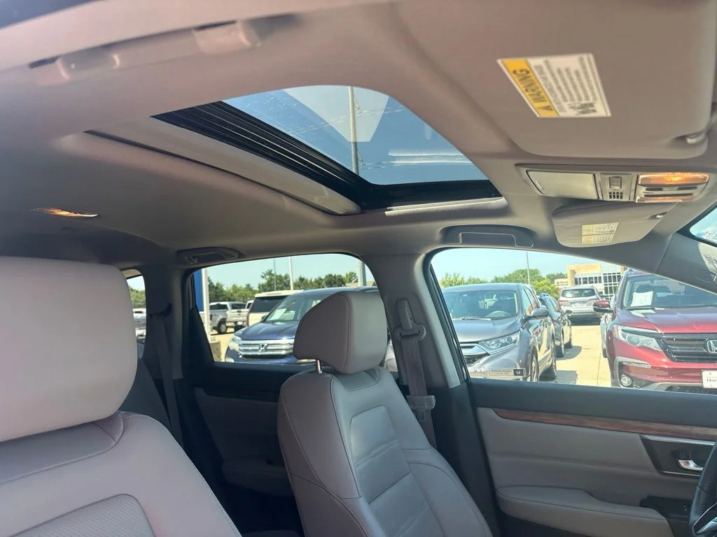 Used 2017 Blue Honda Touring FWD image 29