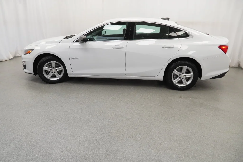 2023 Chevrolet Malibu 1LS - Photo 18