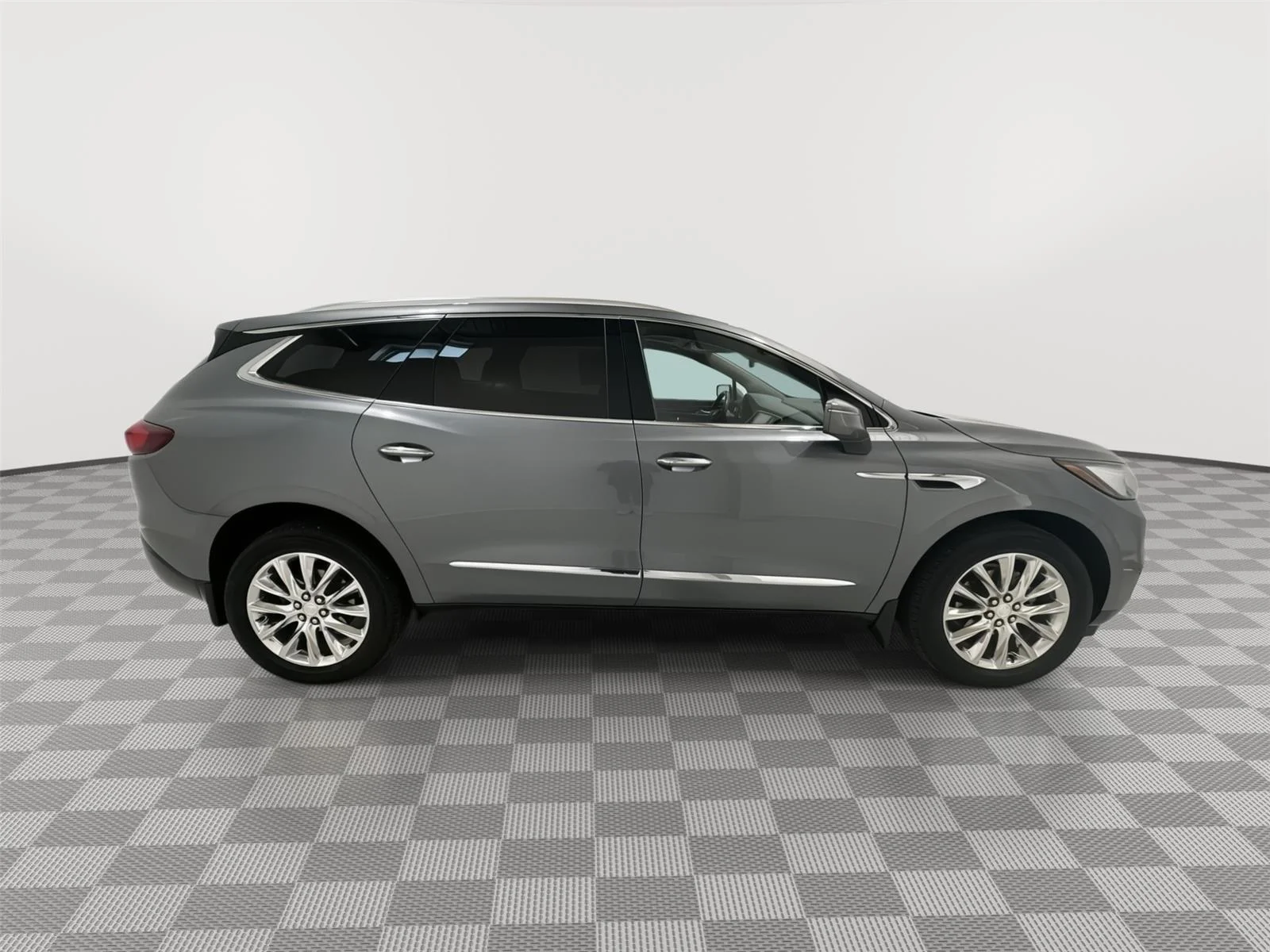 Used 2021 Includes Pitch Dark Night lower exterior accent color.) Buick Premium image 6