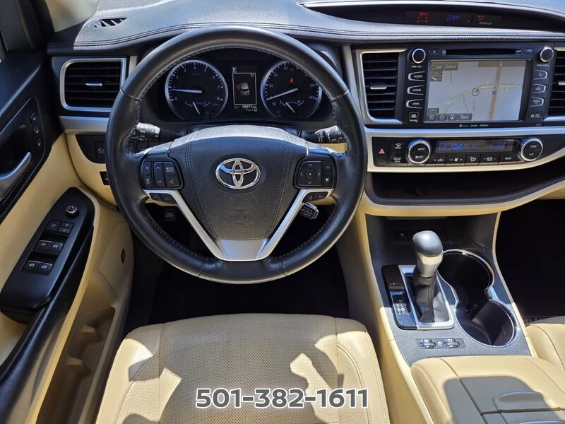 Used 2019 Blizzard Pearl TOYOTA LIMITED V6 FWD image 15