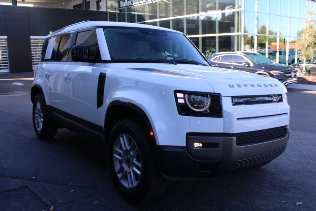 2026 Land Rover Defender 110 S photo 4