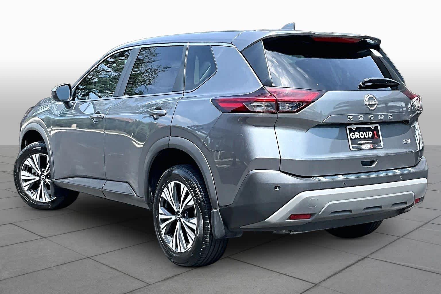 Used 2023 Gun Metallic Nissan SV image 12