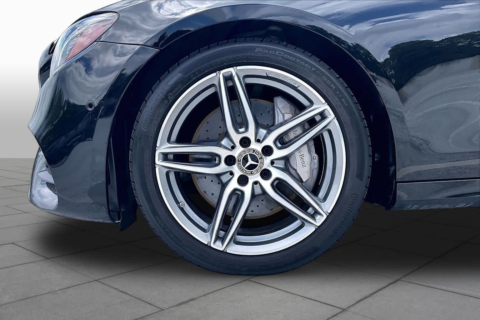 Used 2020 Obsidian Black Metallic Mercedes-Benz E 350 image 10