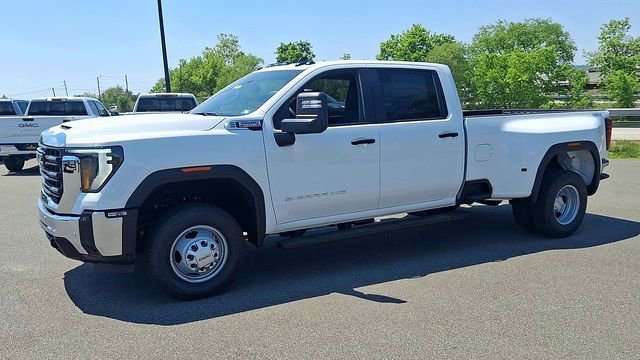 2026 GMC Sierra 3500HD Pro - Photo 6