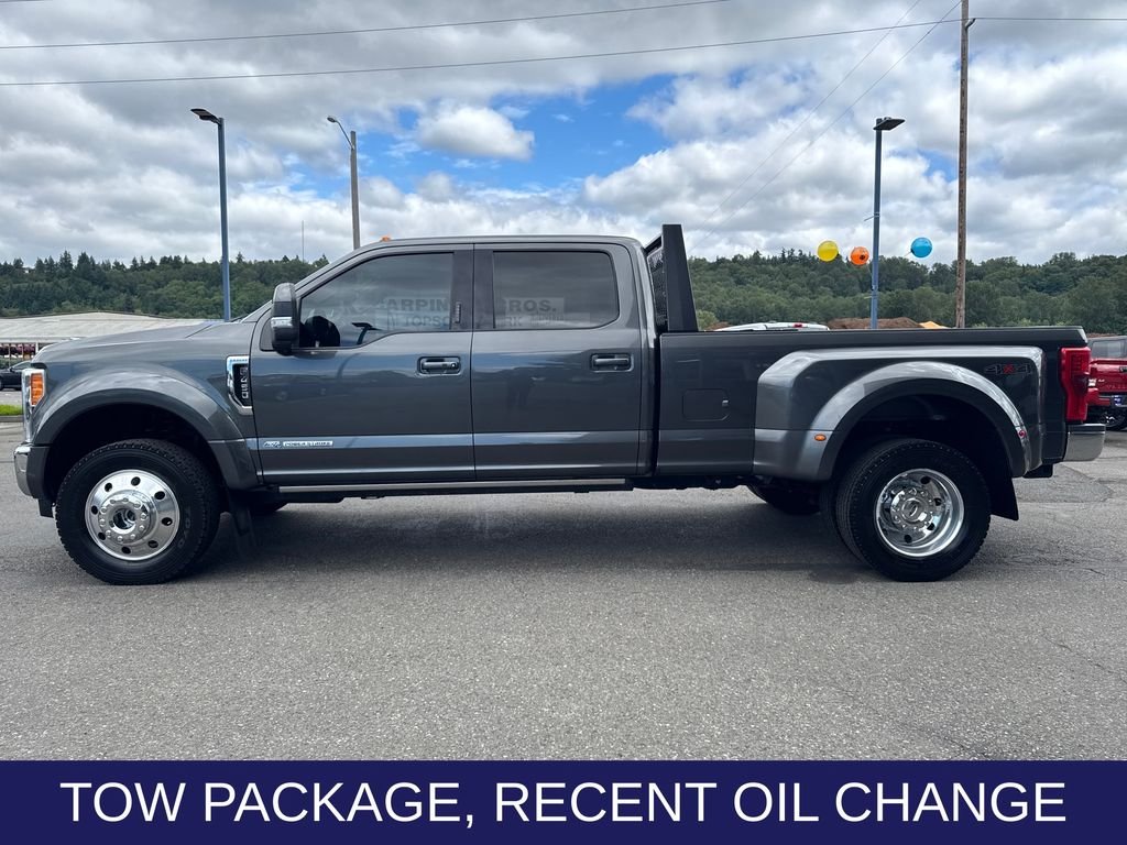 Certified Used 2018 Magnetic Metallic Ford Lariat image 2