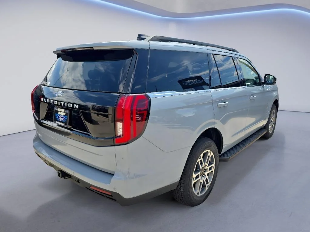 New 2026 Glacier Gray Metallic Tri-Coat Ford Active image 5