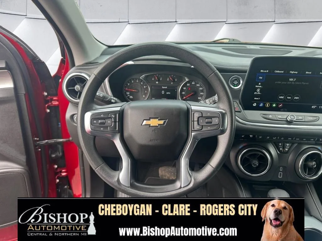 Pre-Owned 2024 Chevrolet Blazer 2LT image 23
