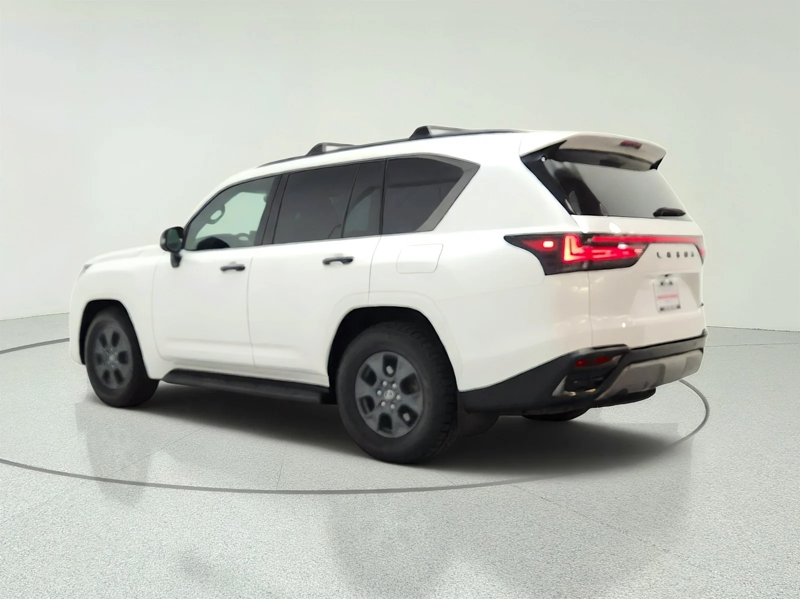Used 2026 Eminent White Pearl Lexus LX 700h Luxury image 7