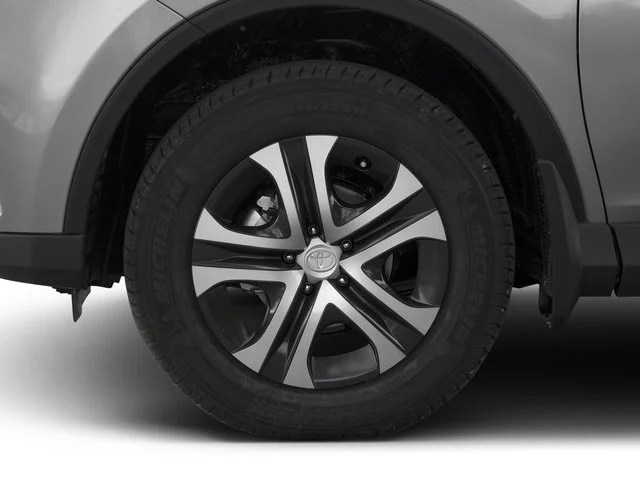 Used 2016 Magnetic Gray Metallic Toyota LE image 10