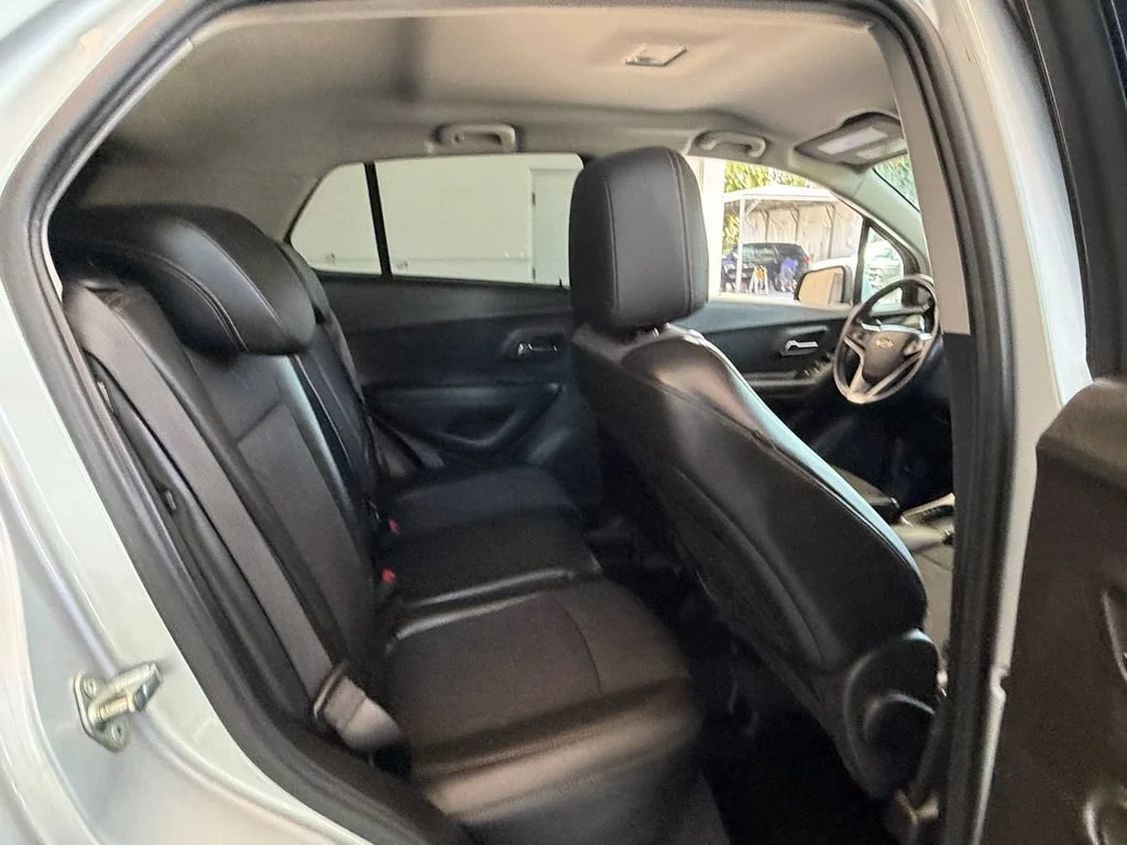 Used 2020 SILVER ICE METALLIC Chevrolet LT image 16