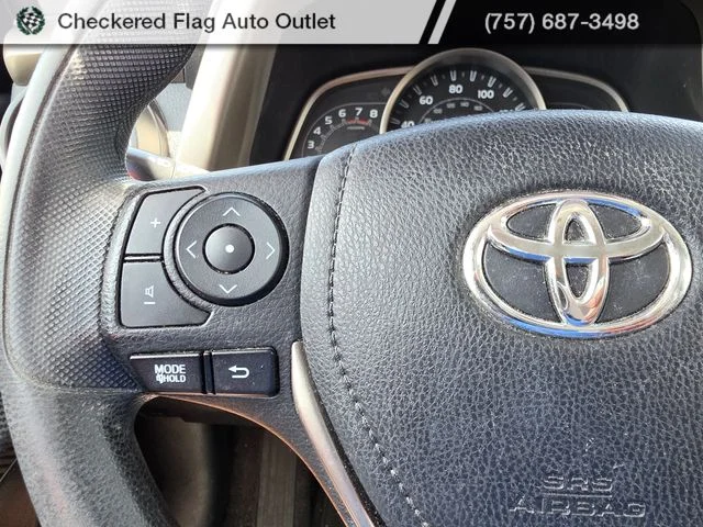 Used 2015 Magnetic Gray Metallic Toyota LE image 13