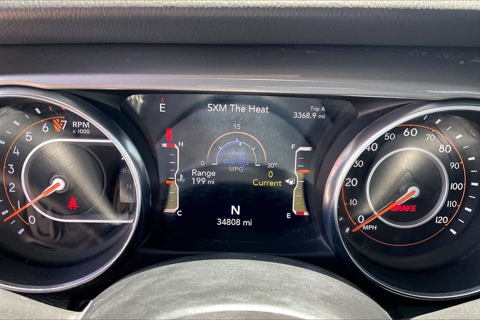 Used 2022 Hydro Blue Pearlcoat Jeep Unlimited Sahara image 24