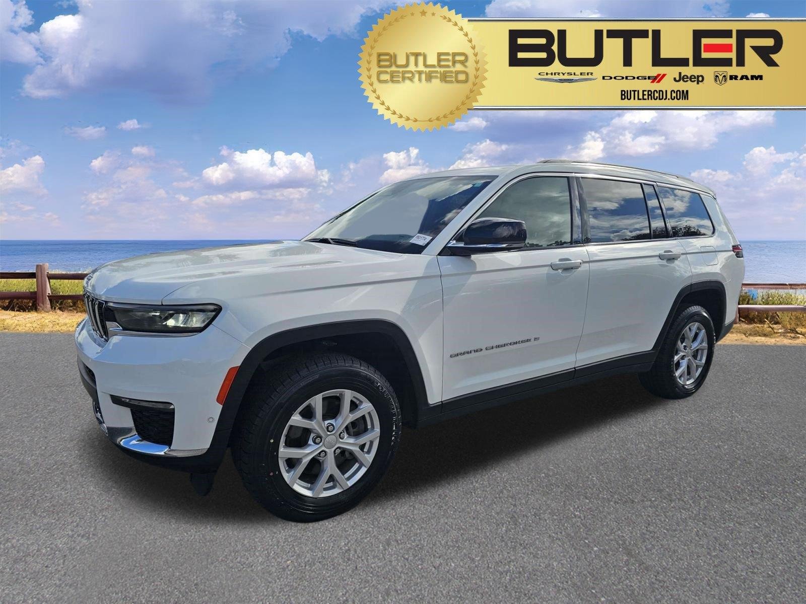 Used 2023 Bright White Clearcoat Jeep Limited image 1