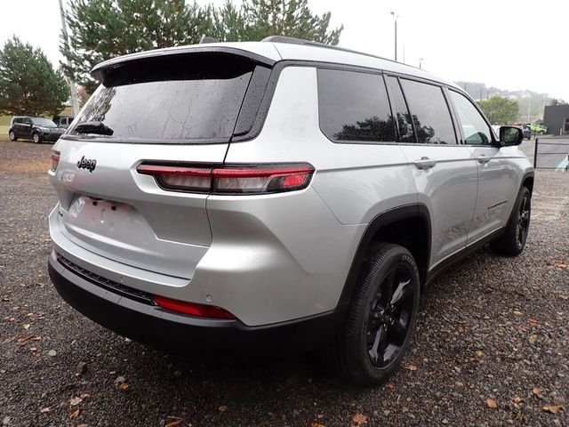 New 2025 Silver Zynith Exterior Paint Jeep Altitude X image 7