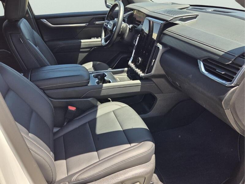Used 2026 Summit White GMC FWD 4DR ELEVATION image 20