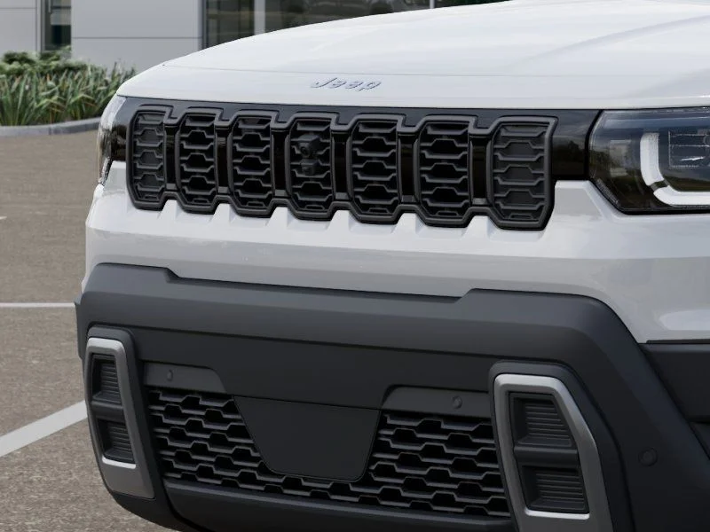 New 2026 Bright White Clear-Coat Exterior Paint Jeep Overland image 11