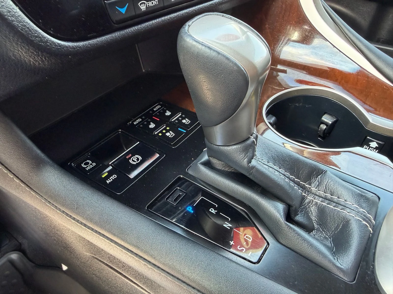 Used 2018  Lexus 350 image 15