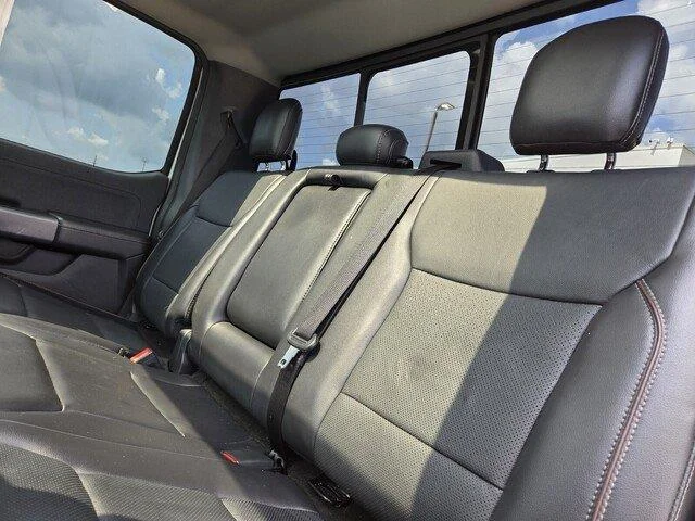 Used 2021 Star White Metallic Tri-Coat Ford LARIAT image 29