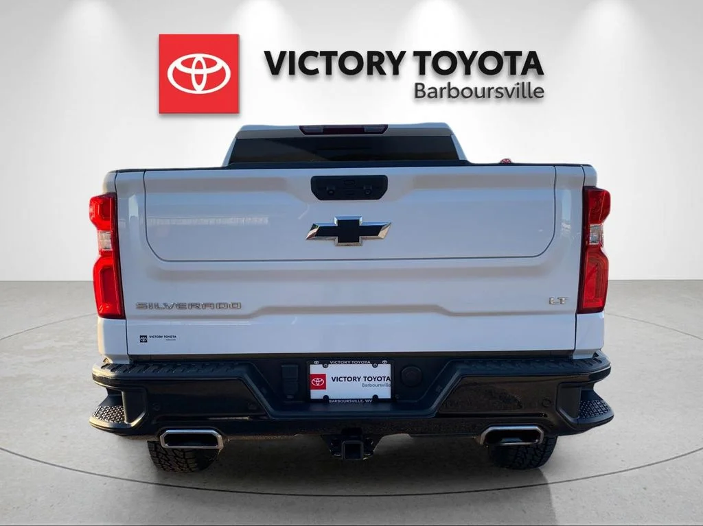 Used 2025 White Chevrolet LT Trail Boss image 4