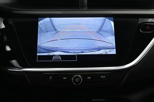 Used 2023 Ebony Twilight Metallic Buick Essence image 19