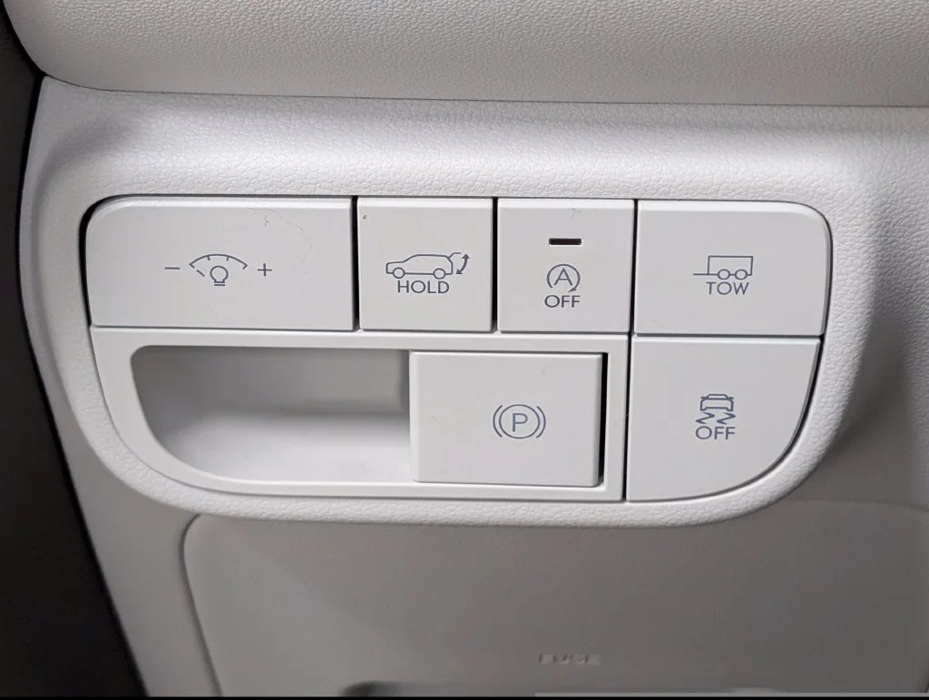 Certified Used 2026 Pearl Hyundai Limited image 10